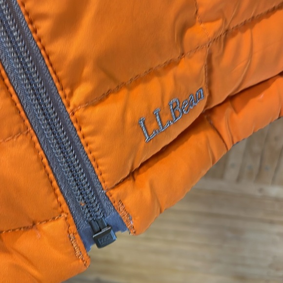 L.L. Bean - Reversible Puffer Vest - Size 6-12 months - Orange and Grey Camo - Picture 6 of 10